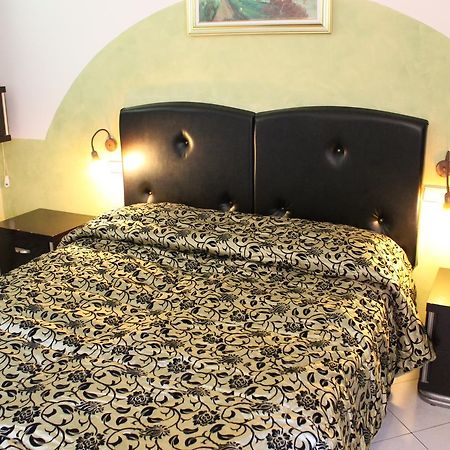 Hotel I Laghetti Polesella Buitenkant foto