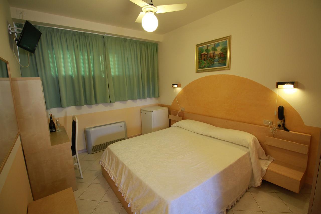Hotel I Laghetti Polesella Buitenkant foto